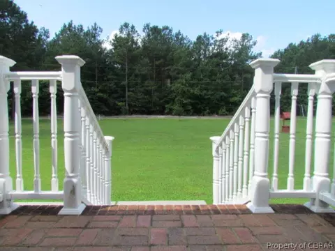 6089 Carter Hill St, Gloucester, VA 23061 photo 3