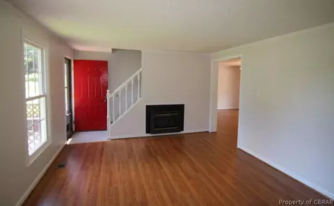 6758 Greenfield Ln, Gloucester, VA 23061 photo 8