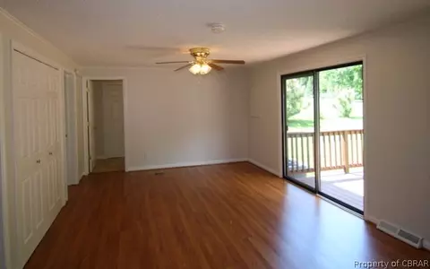 6758 Greenfield Ln, Gloucester, VA 23061 photo 6