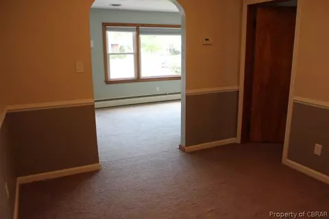 33 Markham Dr, Hampton, VA 23669 photo 6