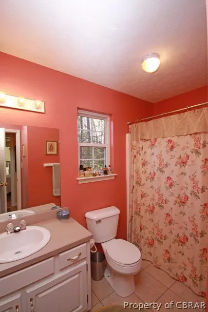 7253 Botetourt Ave, Gloucester, VA 23061 photo 9