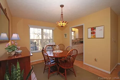 7253 Botetourt Ave, Gloucester, VA 23061 photo 6