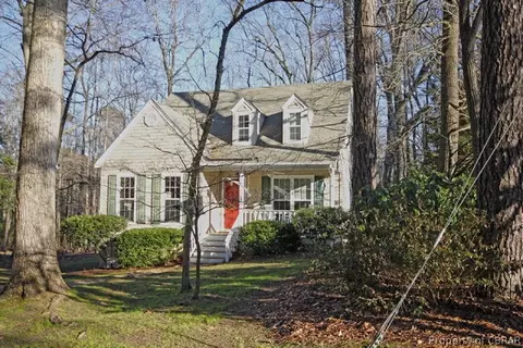 7253 Botetourt Ave, Gloucester, VA 23061 photo 1