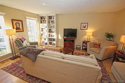 7253 Botetourt Ave, Gloucester, VA 23061 photo 4