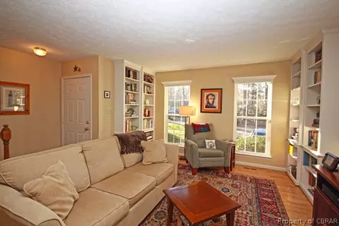 7253 Botetourt Ave, Gloucester, VA 23061 photo 5