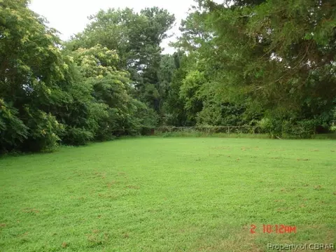 1875 Gloucester Point Dr, Gloucester Point, VA 23062 photo 5