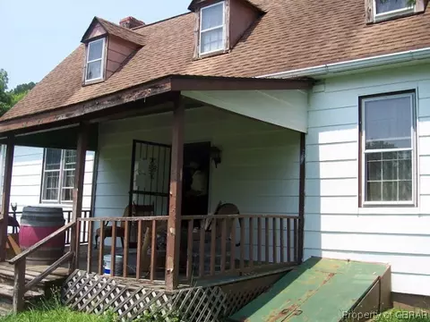 7990 Ark Rd, Gloucester, VA 23061 photo 1