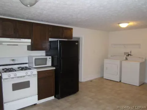 3757 Hickory Fork Rd, Gloucester, VA 23061 photo 2