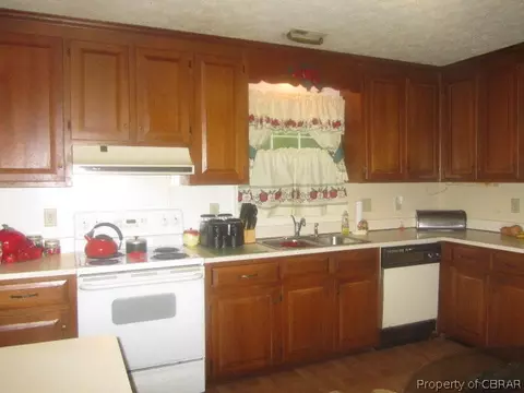7595 Forbes Rd, Gloucester, VA 23061 photo 6