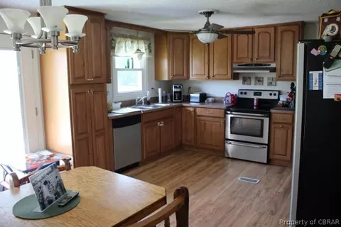 6719 Harvest Cir, Gloucester, VA 23061 photo 7