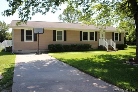 6719 Harvest Cir, Gloucester, VA 23061 photo 1