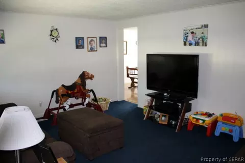 6719 Harvest Cir, Gloucester, VA 23061 photo 4