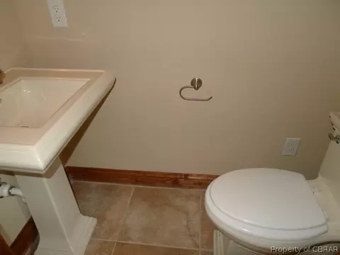 7331 Wilson Cir, Gloucester, VA 23061 photo 11
