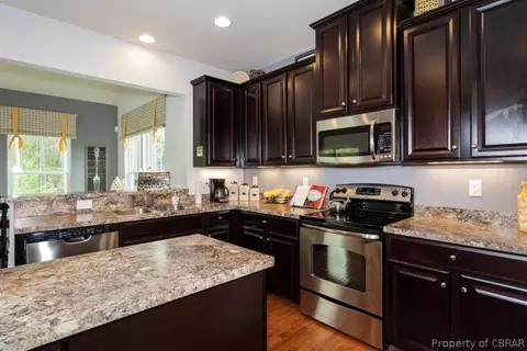 6575 Clayton Ct, Gloucester, VA 23061 photo 4