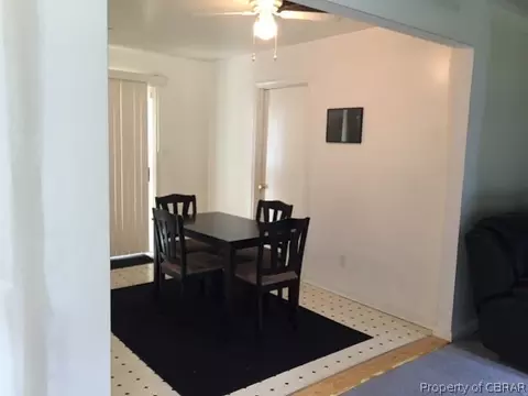 9342 Marlfield Rd, Gloucester, VA 23061 photo 5