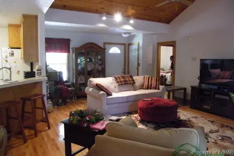 5472 Gum Fork Rd, Gloucester, VA 23061 photo 8