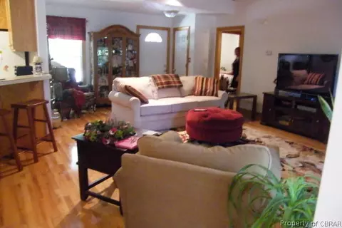 5472 Gum Fork Rd, Gloucester, VA 23061 photo 9