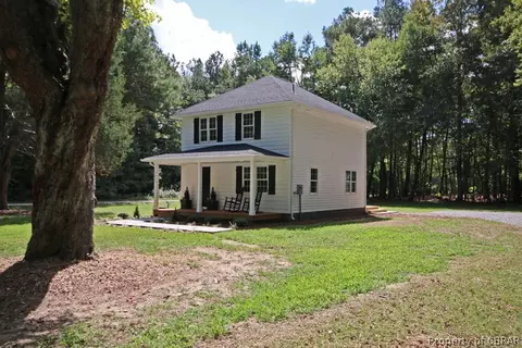 4610 Chestnut Fork Rd, Gloucester, VA 23061 photo 2