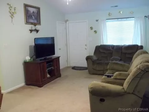 8068 Kitchener Dr, Gloucester, VA 23061 photo 15