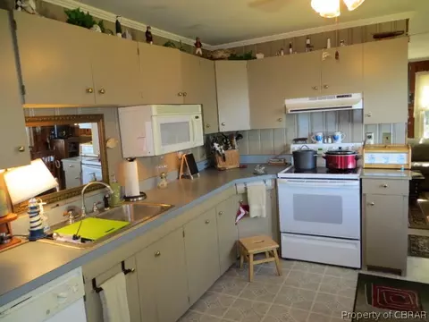 1011 Old Ferry Rd, Grimstead, VA 23064 photo 5