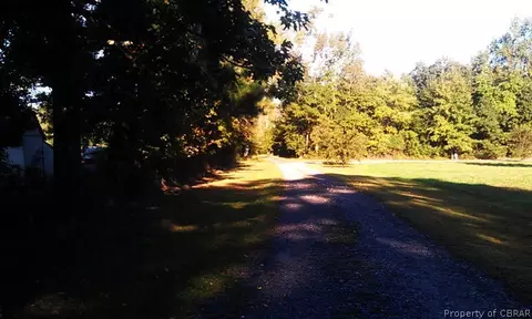 4469 Enos Rd, Gloucester, VA 23061 photo 9
