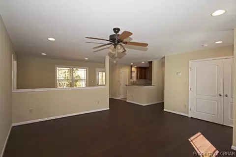 7250 Jeffrey Dr, Gloucester, VA 23061 photo 4