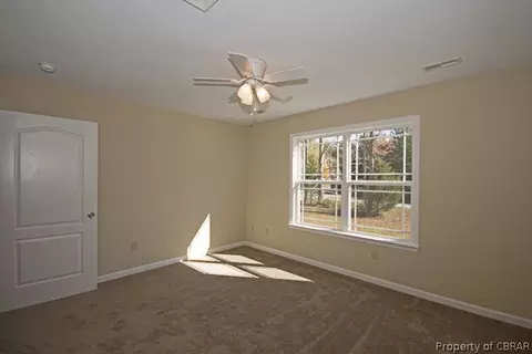 7250 Jeffrey Dr, Gloucester, VA 23061 photo 13