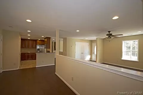 7250 Jeffrey Dr, Gloucester, VA 23061 photo 9