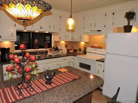 8931 Marlfield Rd, Gloucester, VA 23061 photo 7