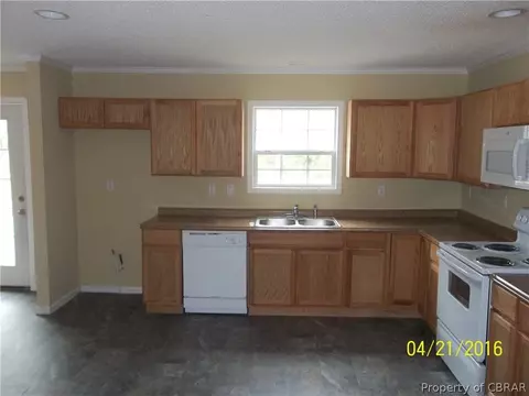 4591 New Landing Rd, Gloucester, VA 23061 photo 6