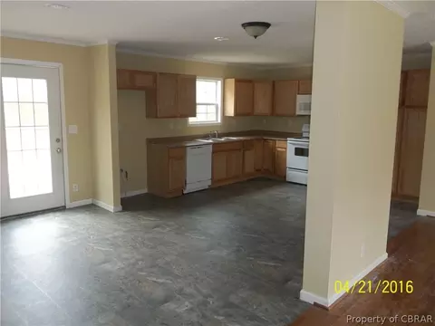 4591 New Landing Rd, Gloucester, VA 23061 photo 4