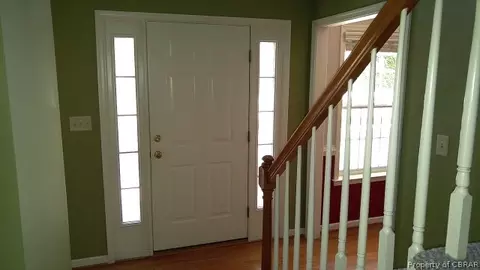 8257 Hamilton Dr, Gloucester, VA 23061 photo 5