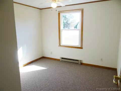 6790 Hilltop Dr, Gloucester, VA 23061 photo 7