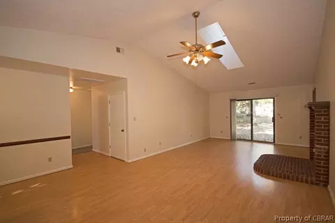 5533 Hickory Fork Rd, Gloucester, VA 23061 photo 2