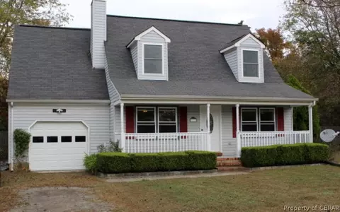 3575 Foxhaven Dr, Gloucester, VA 23061 photo 1