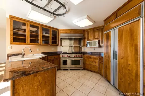 365 Cedar Pointe Dr, Weems, VA 22576 photo 25