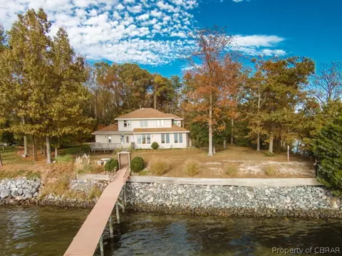 365 Cedar Pointe Dr, Weems, VA 22576 photo 5