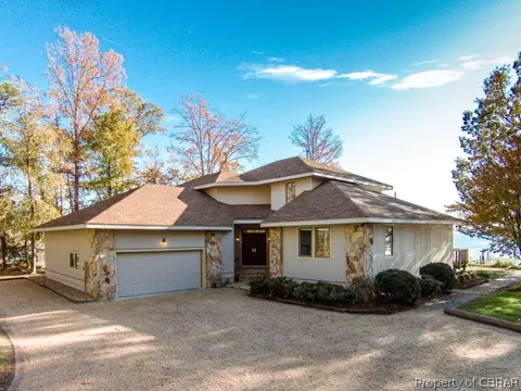 365 Cedar Pointe Dr, Weems, VA 22576 photo 14
