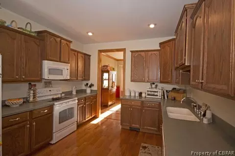 7016 Pear Tree Ln, Gloucester, VA 23061 photo 12