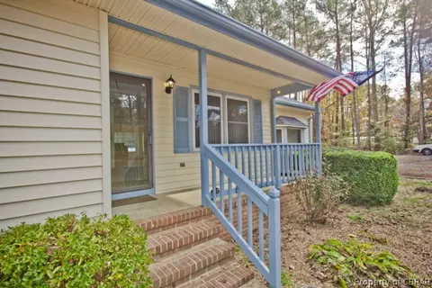 8105 Pinetta Rd, Gloucester, VA 23061 photo 3