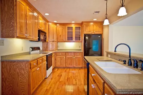 8105 Pinetta Rd, Gloucester, VA 23061 photo 8