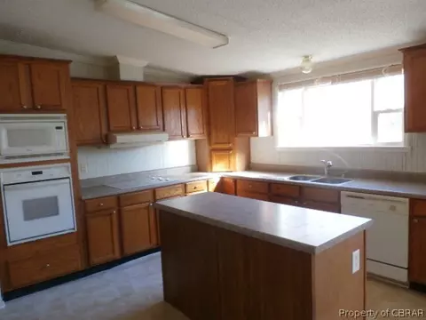227 Jenkins Neck Rd, Dutton, VA 23050 photo 7