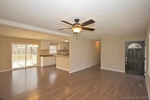10359 Indian Rd, Gloucester, VA 23061 photo 6