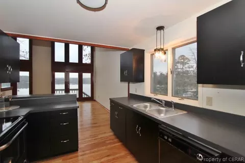 222 E Highview Dr, Lancaster, VA 22503 photo 8