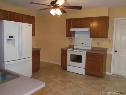 7271 Franklin Ct, Gloucester, VA 23061 photo 6