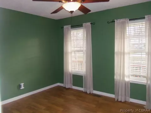 7271 Franklin Ct, Gloucester, VA 23061 photo 3