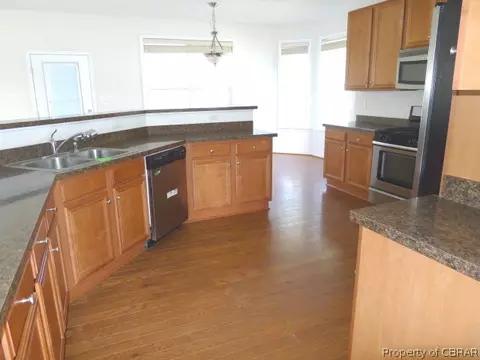 5981 Sean Paul Dr, Gloucester, VA 23061 photo 2
