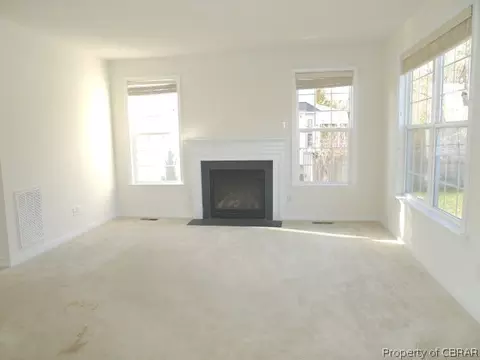 5981 Sean Paul Dr, Gloucester, VA 23061 photo 5