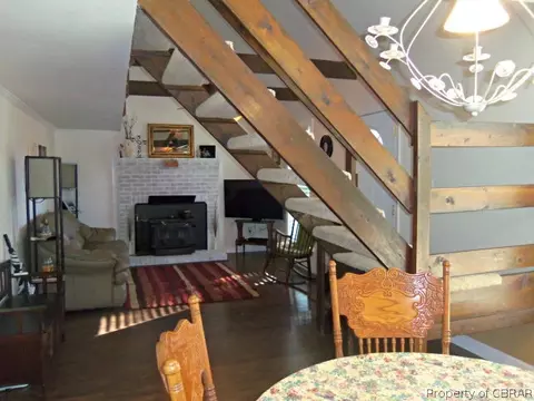 6559 Walter Reed Dr, Gloucester, VA 23061 photo 4