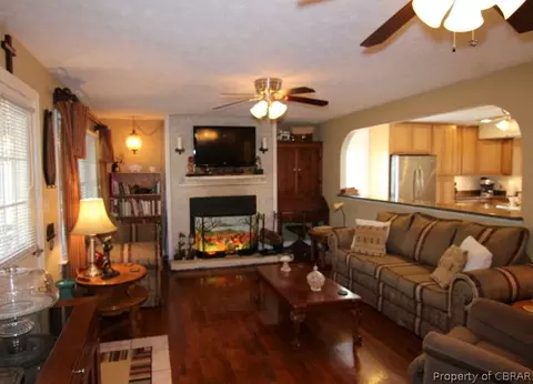 8184 Mobjack Ln, Hayes, VA 23072 photo 15